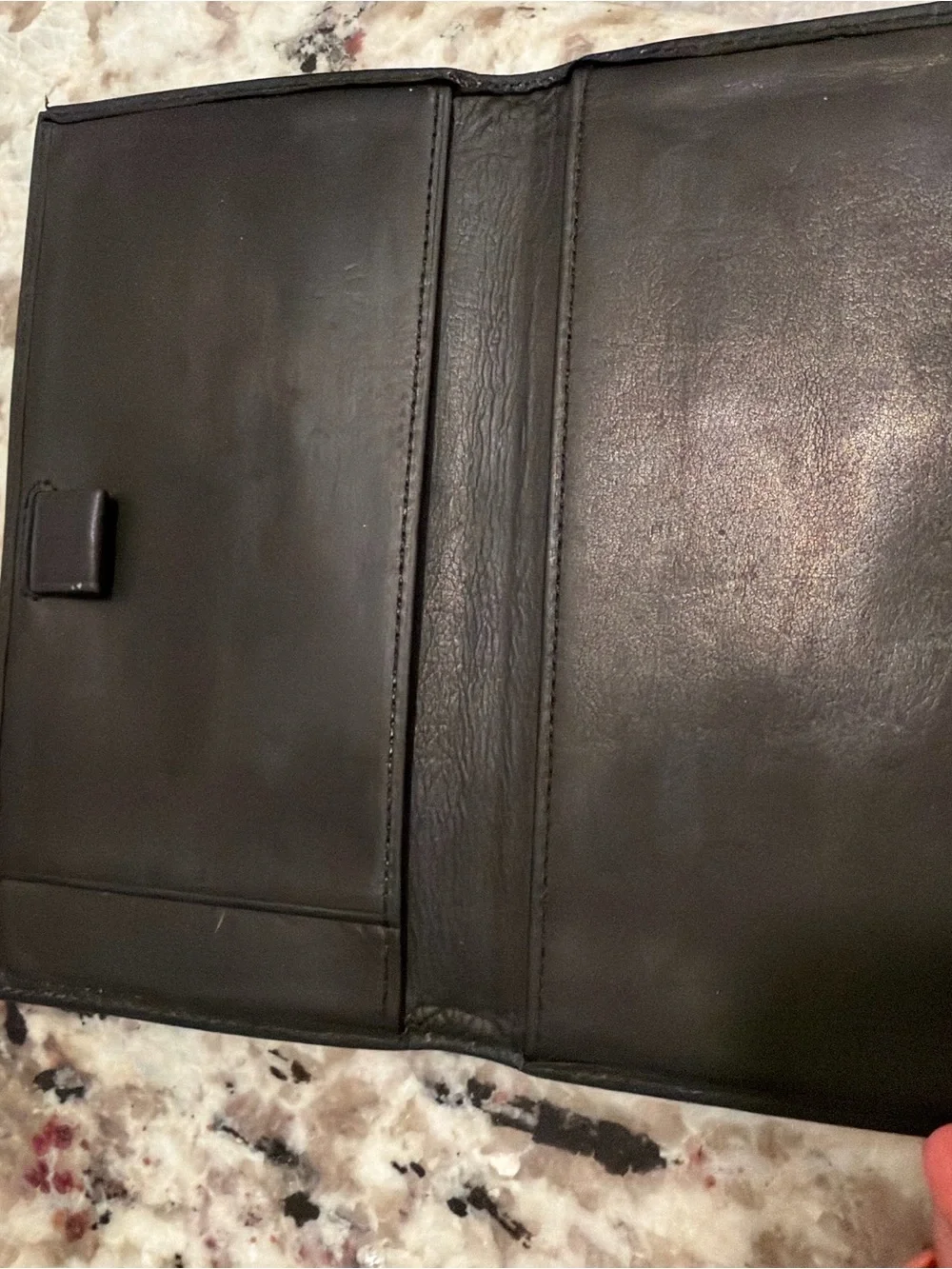 Coach Black Men's Leather Wallet with Contrast Stitching